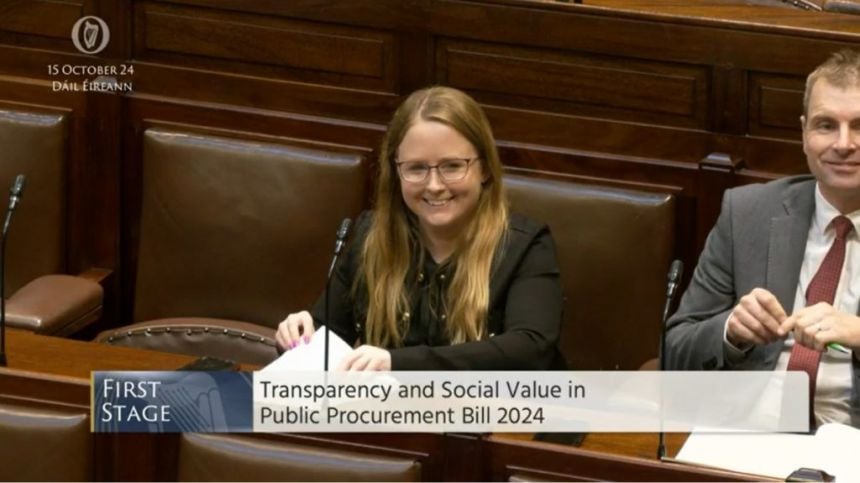 Mairead Farrell introduces legislation for greater transparency and accountability on public contracts