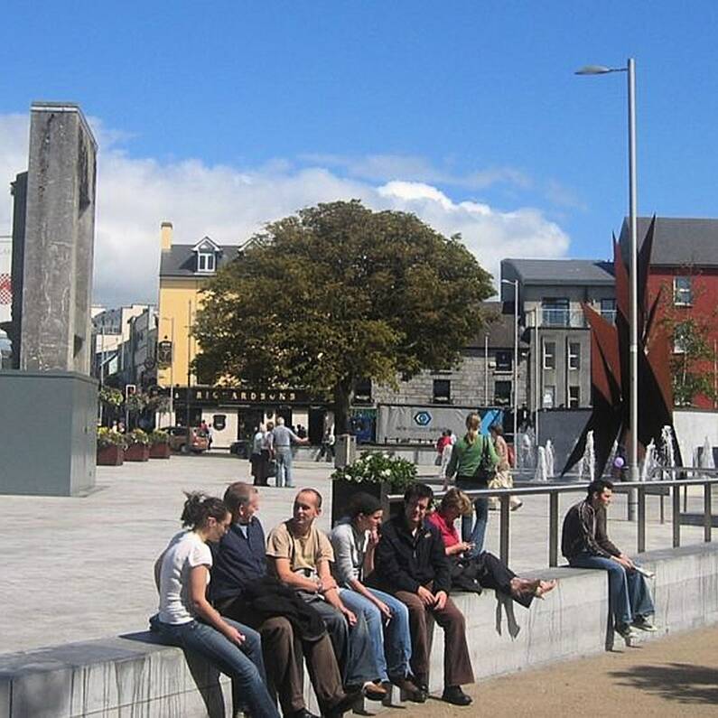 Wreath laying ceremony in Eyre Square in honour of U.S Presidents' Day