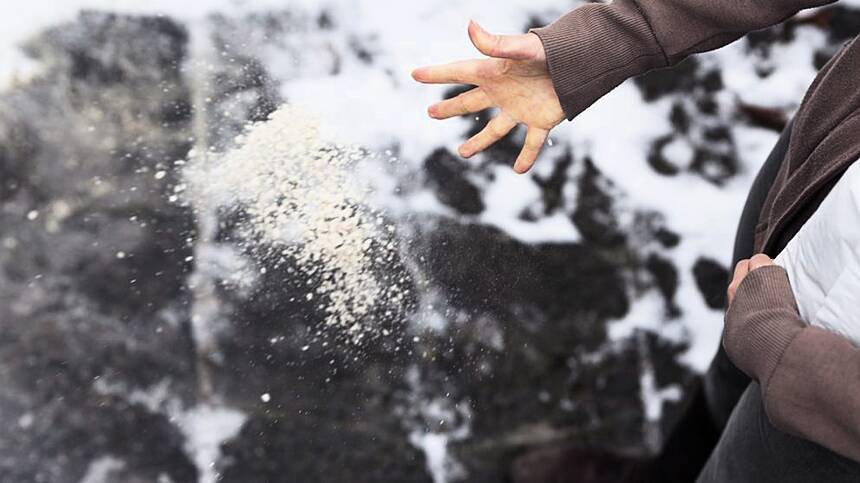 City Council to explore potential to make salt available for communities to grit footpaths