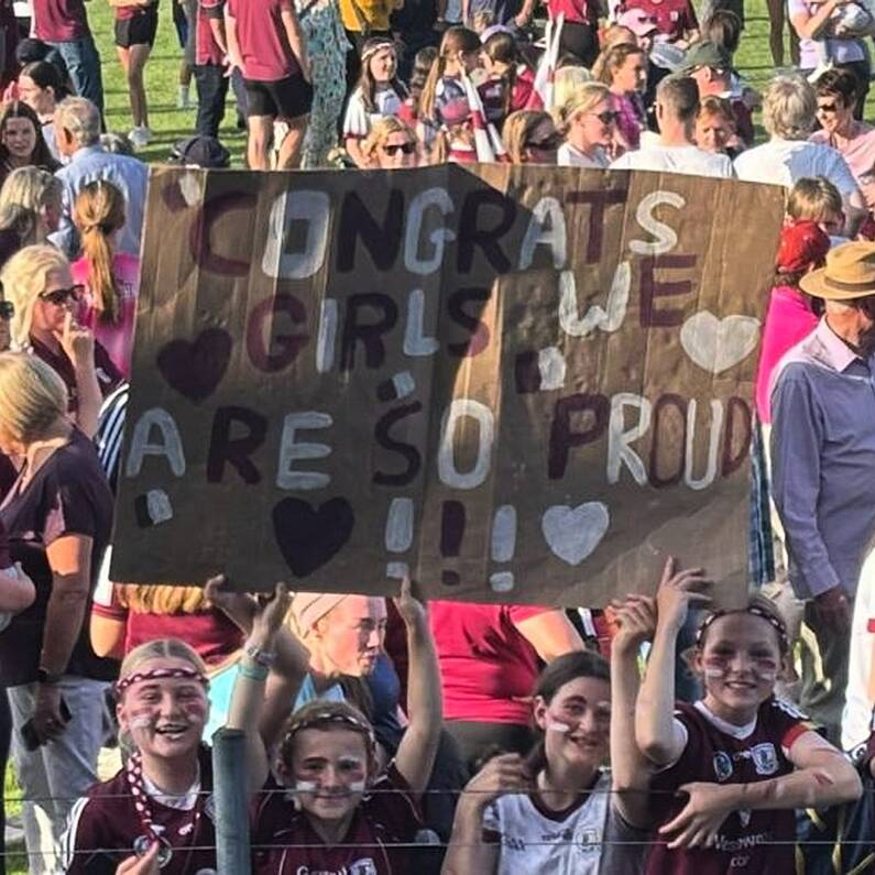 Thousands greet Galway All-Ireland Camogie Champions at Clarinbridge