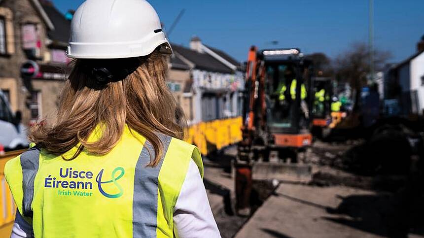 Uisce Éireann crews repairing burst water main in Galway city