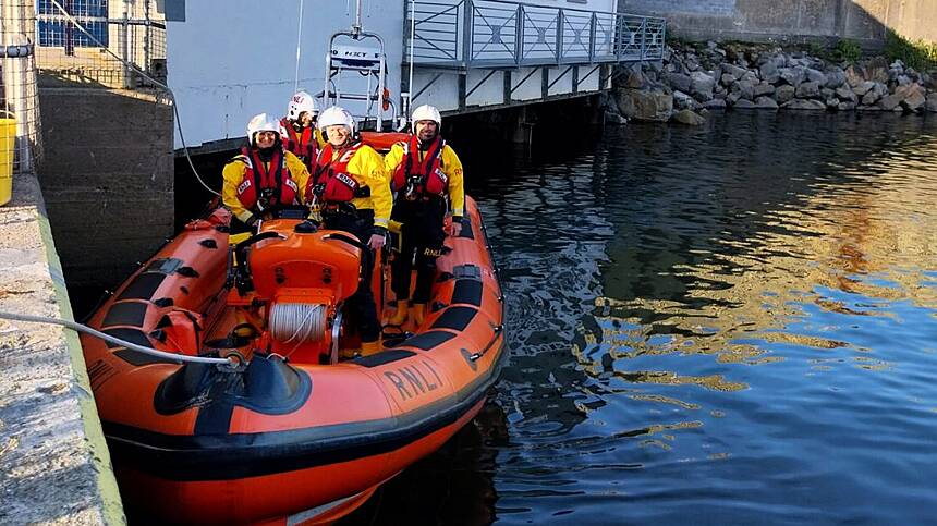 Galway RNLI rescues three people on stranded boat between Spiddal and Blackhead