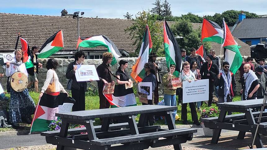 Protestors at University of Galway meeting in Carraroe hand in letter with demands for ties to be cut with Israeli institutions