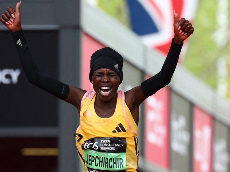 Jepchirchir smashes women's-only world record to win London Marathon