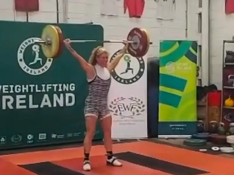 Caroline Birch First Woman in Ireland To Lift 100 Kg Snatch