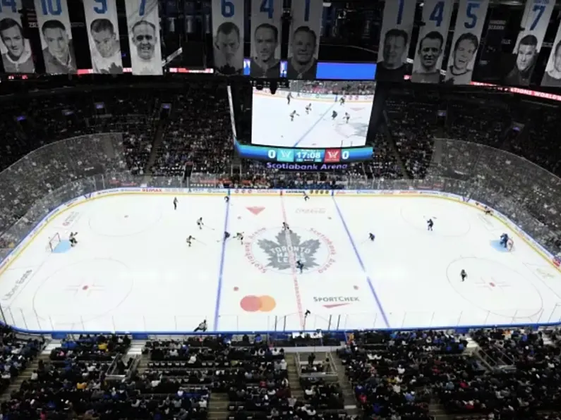 Crowd of 19,285 sets all-time women's hockey attendance record in Toronto