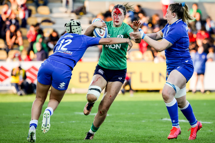 15 April 2023; Anna McGann of Ireland in action against Beatrice Rigoni, left, and Francesca Sgorbini of Italy during the Tik Tok Womens Six Nations Rugby Championship match between Italy and Ireland at Stadio Sergio Lanfranchi in Parma, Italy. Photo by Roberto Bregani/Sportsfile