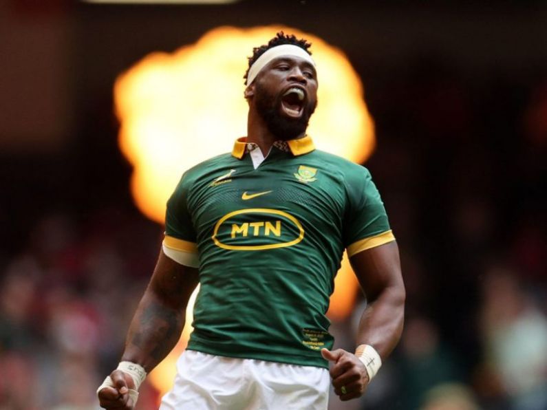 "More men need to support women's rugby in the same way they support us," says Siya Kolisi