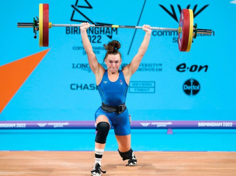Hannah Crymble is best female lifter at National Senior Weightlifting Championships
