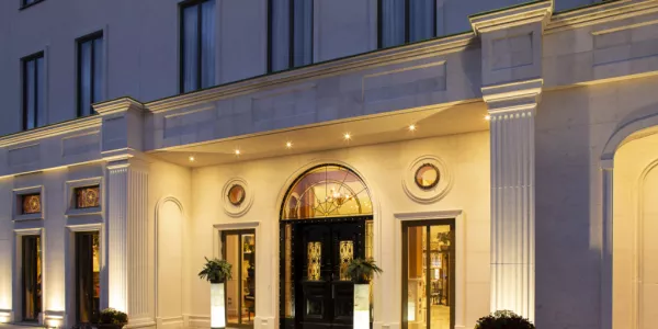 Co. Kildare Hotel Lawlor's Of Naas Gets Extension