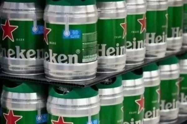 Heineken Chief Says Drinkers Still See Beer As Affordable Luxury