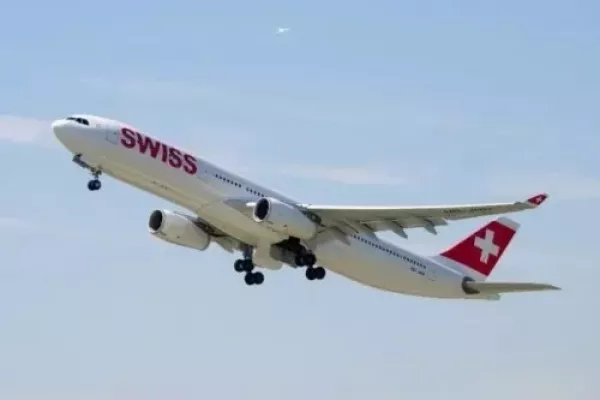 Swiss Airline Pilots March On HQ To Press Contract Demands