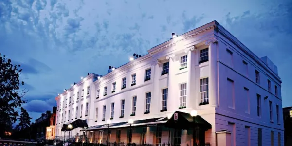 The Hampton Hotel To Auction Its Entire Contents Worth €20,000