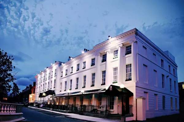 The Hampton Hotel To Auction Its Entire Contents Worth €20,000