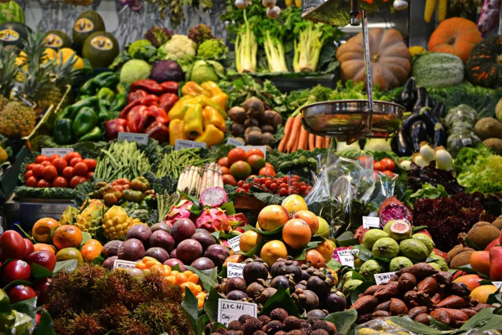An assortment of fruits and vegetables.