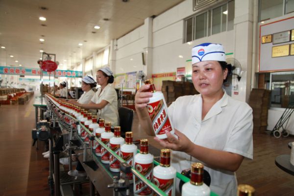 China’s Liquor Giant Reveals Record Deliveries Without Cash