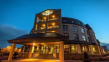 Rose of Tralee Finalise Fels Point Purchase