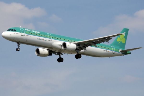 Aer Lingus Denies Belfast Contract