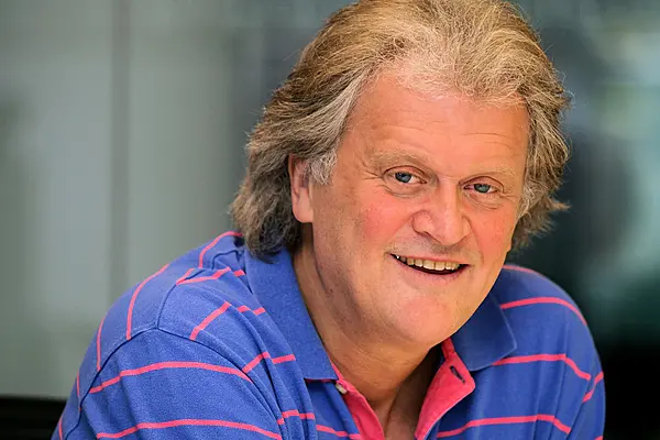 Wetherspoon Boss Blames Discounters for Sales Dip