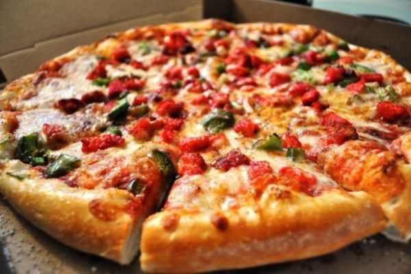 Three-Minute Pizza: Domino's Recipe to Extend an 800% Stock Gain