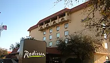 Radisson Hotel Owner to Be Sold to China's HNA Tourism Group