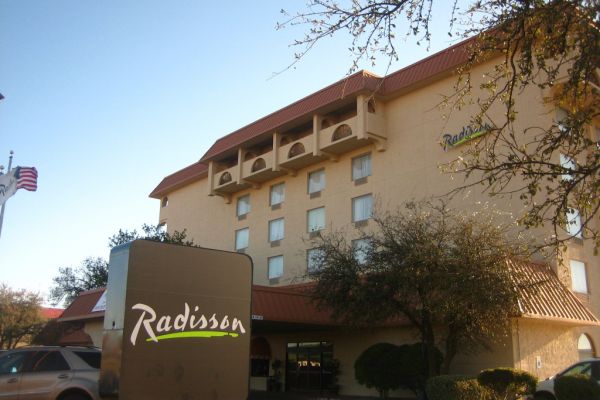 Radisson Hotel Owner to Be Sold to China's HNA Tourism Group
