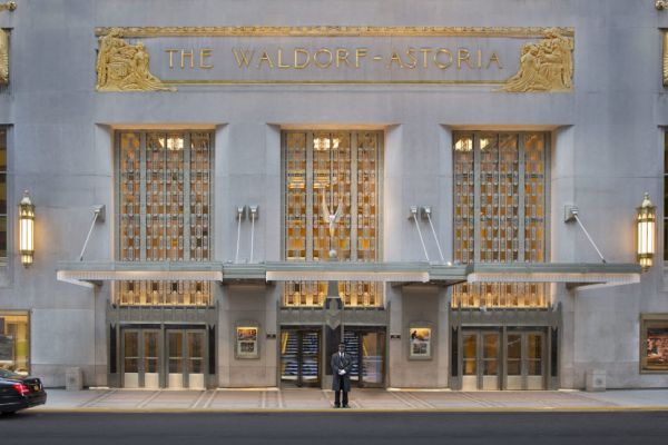 NYC’s Waldorf Astoria Said to Close in ’17 for Condo Rebuild