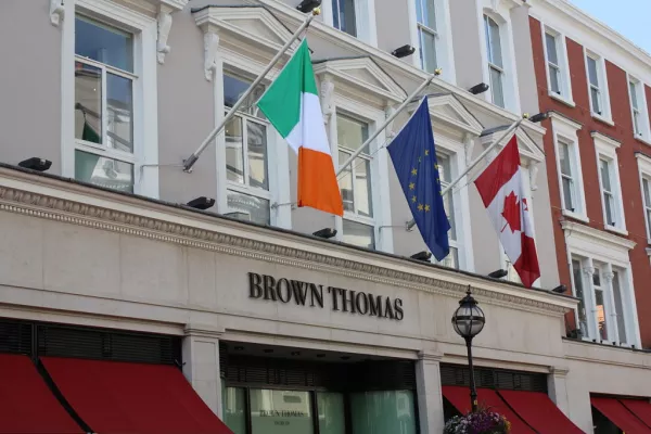 Brown Thomas Apply for Full Pub License