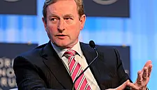 Enda Kenny Promises Lower Taxes for Rural Pubs
