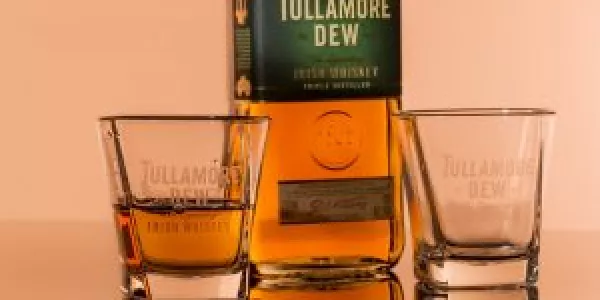 Tullamore Dew Signs As Official Whiskey Of Boston Red Sox