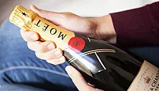 Moët & Chandon Boss Arnault Joins French CEOs Backing Macron Over Le Pen