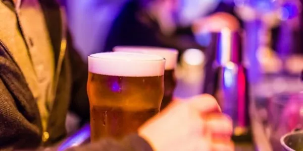 Spend In Pubs And Restaurants Decreased In April