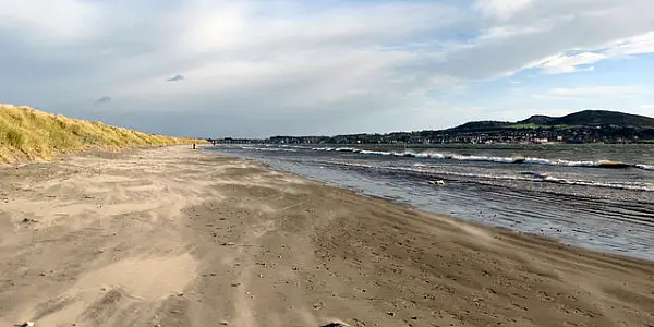 New Café Opens On Dublin's Dollymount Beach