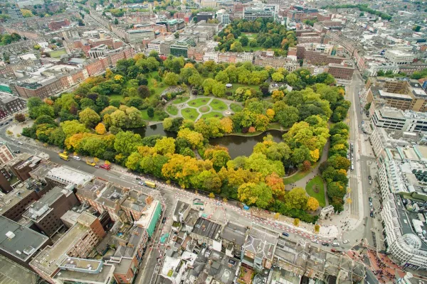 Building Housing Shanahan's On The Green in Dublin Hits The Market