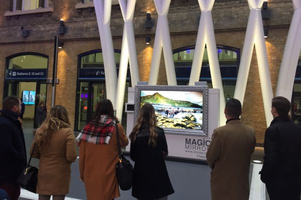 ‘Magic Mirror’ Brings Giant’s Causeway To Life For London Commuters