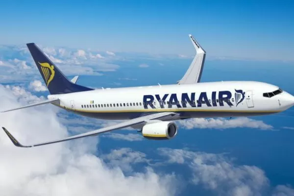 Ryanair Offers to Recognise Unions To Avert First-Ever Strikes