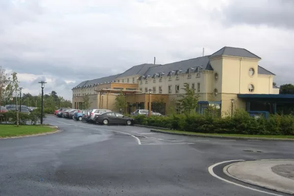 Dublin's Castleknock Hotel Completes €7m Refurbishment