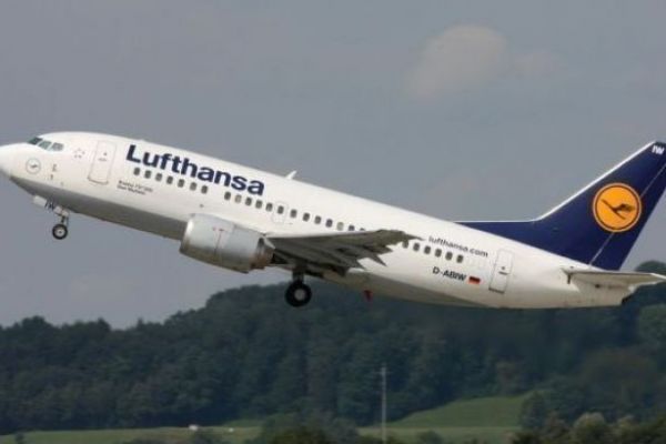 Lufthansa's M&A Appetite Curbs Quarterly Profit Growth