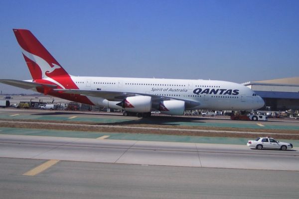 Australia's Qantas Flags Record Annual Profit, Shares Jump