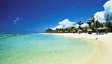 TUI Sees Healthy Summer Margins, Eyes Cruises Growth