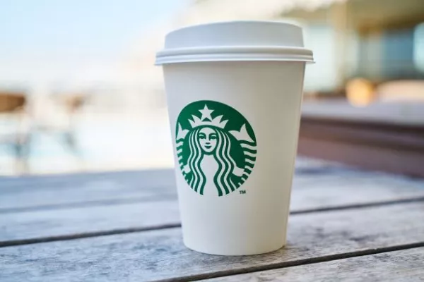 Starbucks Sets Up Shop In Milan