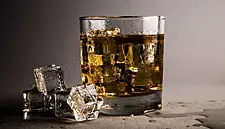 US Commentator Criticizes Irish Government's Attitude Toward Whiskey
