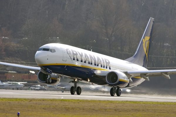 Ryanair Announces 10 New French Winter 2018 Routes & Plans French Bases