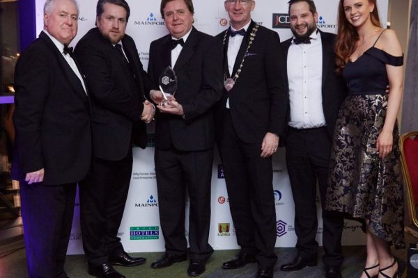 Cork's Oyster Tavern Wins Vintners Federation Of Ireland Award