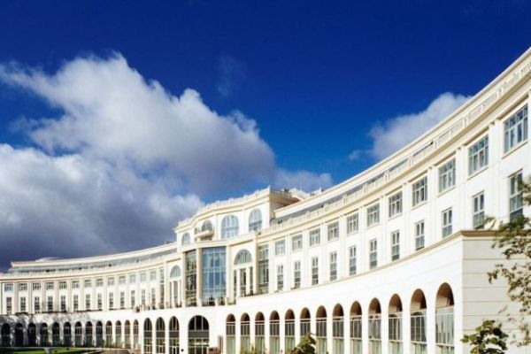Powerscourt Hotel To Get €250k Outdoor Wedding Venue