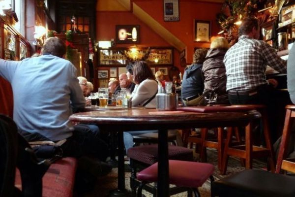Number Of UK Visitors To Irish Pubs Rose 6% In 2017