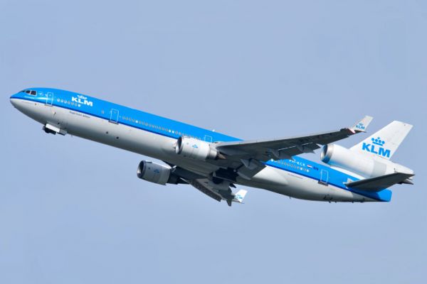Dutch Government Accepts Dilution Of Air France-KLM Stake