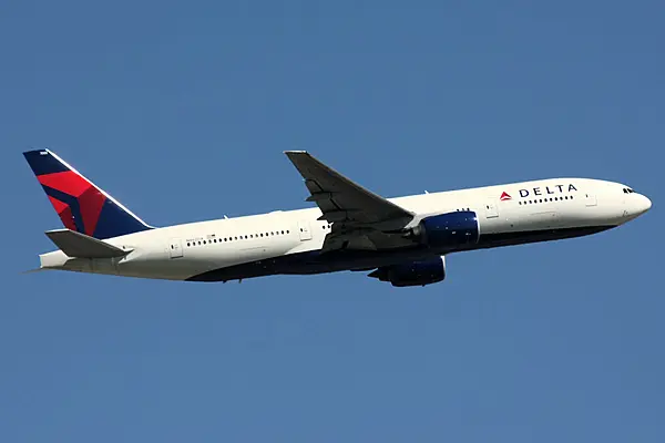 Delta Air Lines Lifts 2019 Revenue Target