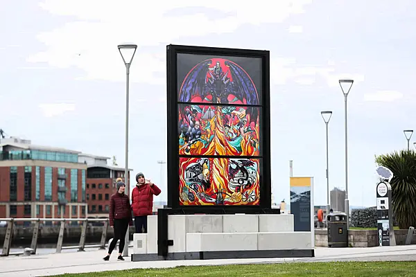 Tourism Ireland Unveils Fourth 'Glass Of Thrones' Window