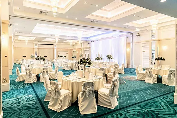 Co. Derry's Roe Park Resort Unveils New Wedding And Function Suite